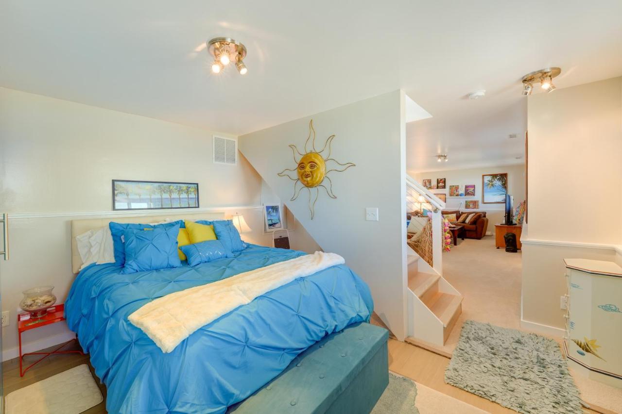 Stunning Home In Coupeville With Deck And Beach Access Экстерьер фото
